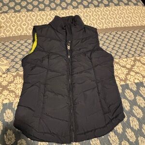 Aeropostale Black and Yellow Puffer Vest